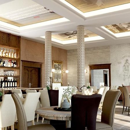 The George Best Hotel Μπέλφαστ Εξωτερικό φωτογραφία